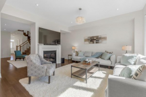 Luxury 6 Bedroom - 4 Bathroom Detached Retreat Brampton / Mississauga Border